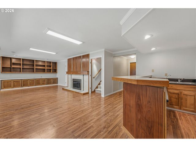 12015 Nw DUMAR Ln, Portland, OR 97229