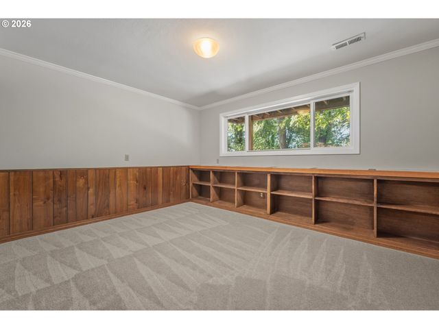 12015 Nw DUMAR Ln, Portland, OR 97229
