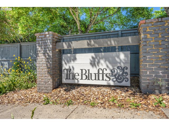 12015 Nw DUMAR Ln, Portland, OR 97229