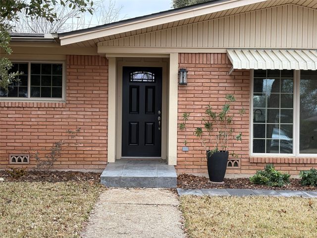 2112 Lenamon Street, Waco, TX 76710