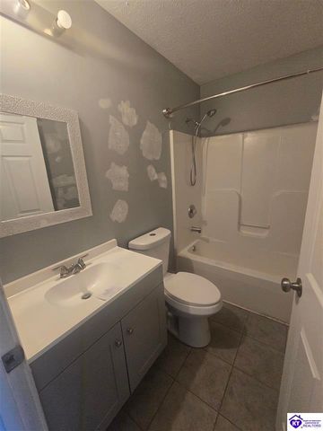 805 Andra Drive, Radcliff, KY 40160