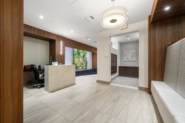 121-127 Portland St 307, Boston, MA 02114