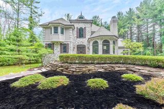 7949 Bridge Valley Drive, Clarkston, MI 48348