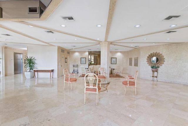 3610 S OCEAN Boulevard 310, South Palm Beach, FL 33480
