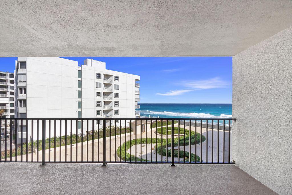 3610 S OCEAN Boulevard 310, South Palm Beach, FL 33480