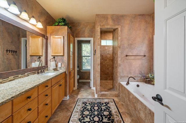 31327 Tres Lomas, Bulverde, TX 78163