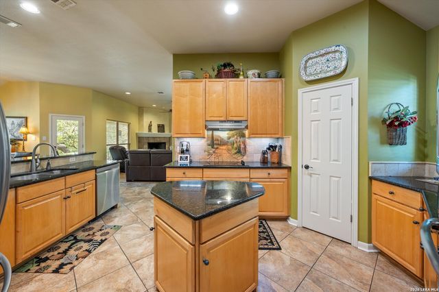 31327 Tres Lomas, Bulverde, TX 78163