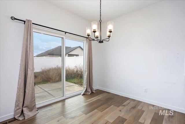 1265 Terra Ave, Twin Falls, ID 83301