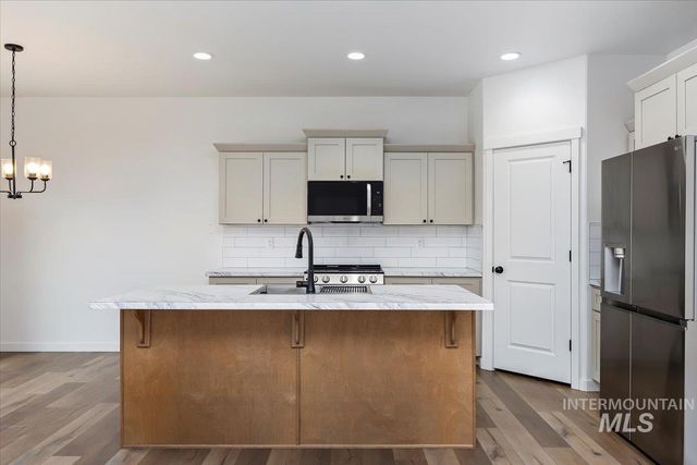 1265 Terra Ave, Twin Falls, ID 83301