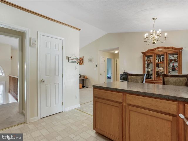103 OWL AVE, Martinsburg, WV 25405
