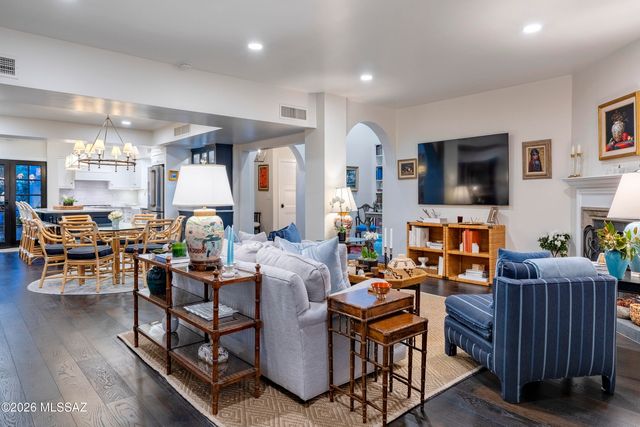 2835 N Calle Ladera, Tucson, AZ 85715