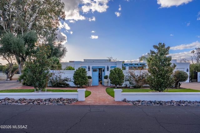 2835 N Calle Ladera, Tucson, AZ 85715