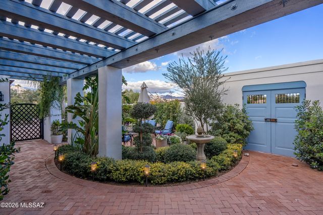 2835 N Calle Ladera, Tucson, AZ 85715