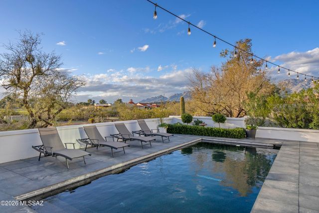 2835 N Calle Ladera, Tucson, AZ 85715