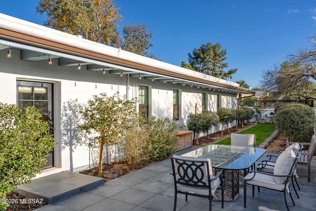 2835 N Calle Ladera, Tucson, AZ 85715