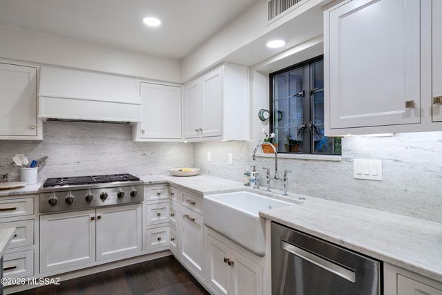 2835 N Calle Ladera, Tucson, AZ 85715