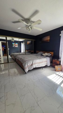 4 Crossings Circle B, Boynton Beach, FL 33435