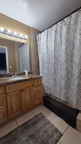 4 Crossings Circle B, Boynton Beach, FL 33435