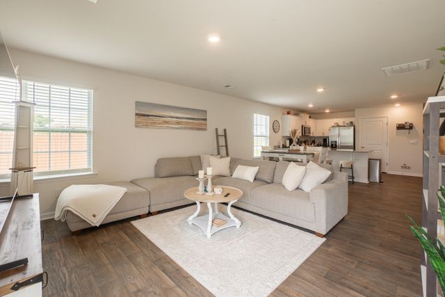 1840 Wildhorse Drive, Sumter, SC 29153