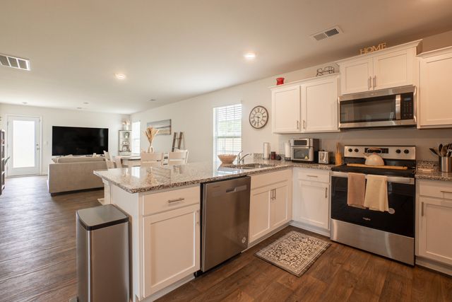 1840 Wildhorse Drive, Sumter, SC 29153