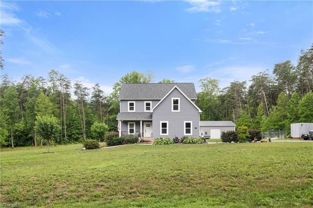 7527 Swaney Road, Browns Summit, NC 27214