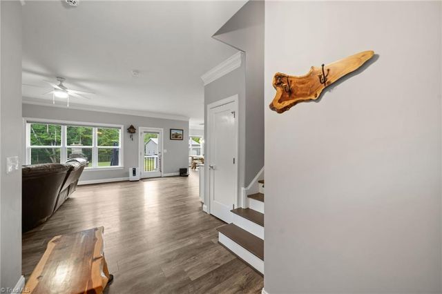 7527 Swaney Road, Browns Summit, NC 27214