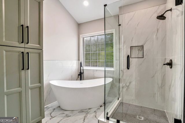 8008 Clearview Circle, Riverdale, GA 30296