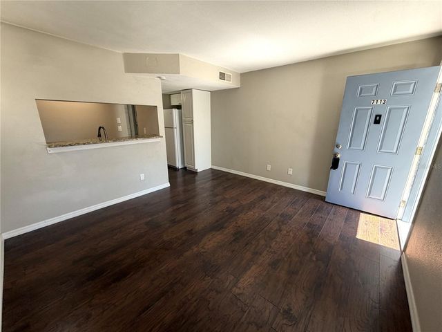 7113 E BANK DRIVE 7113, Tampa, FL 33617