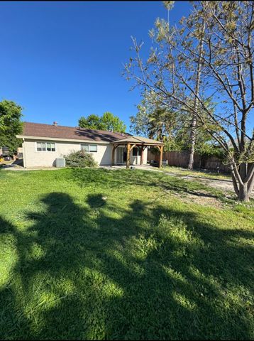 7124 Catamaran Dr, Citrus Heights, CA 95621