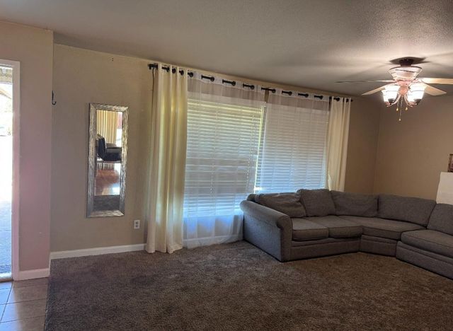 7124 Catamaran Dr, Citrus Heights, CA 95621