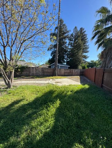 7124 Catamaran Dr, Citrus Heights, CA 95621