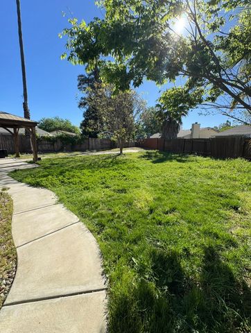 7124 Catamaran Dr, Citrus Heights, CA 95621