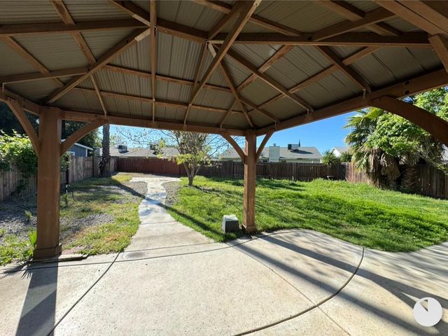 7124 Catamaran Dr, Citrus Heights, CA 95621