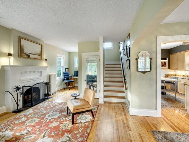 132 W 36th Street, Minneapolis, MN 55408