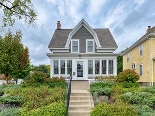 132 W 36th Street, Minneapolis, MN 55408