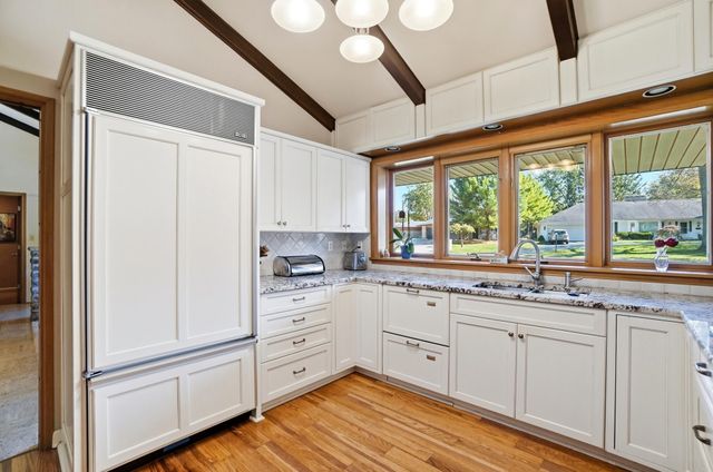 2300 Hoxton Court, Upper Arlington, OH 43220