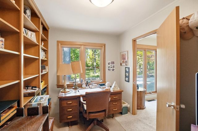 2300 Hoxton Court, Upper Arlington, OH 43220