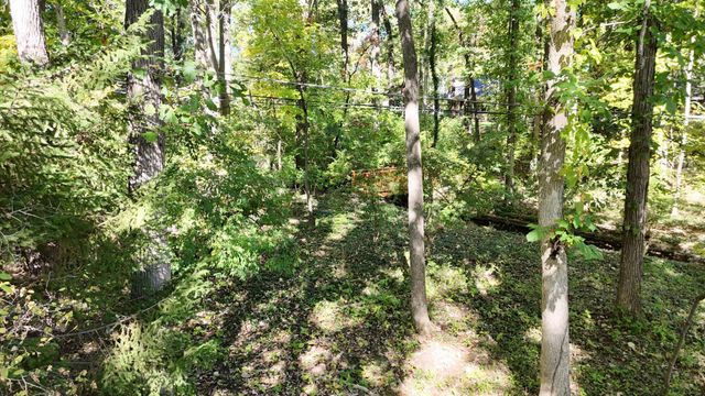 2300 Hoxton Court, Upper Arlington, OH 43220