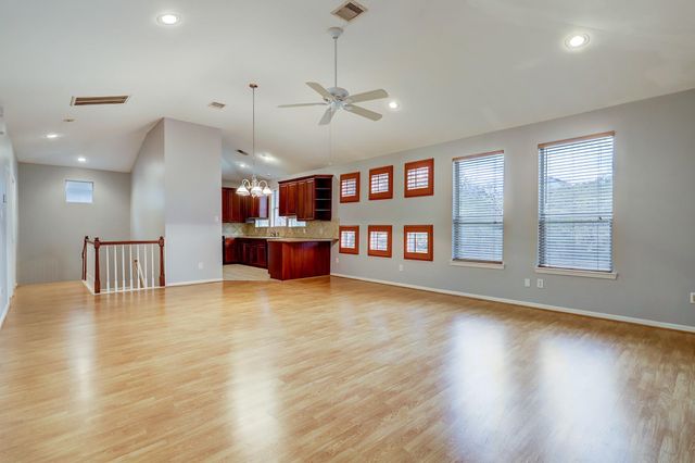 2211 Roy Street B, Houston, TX 77007