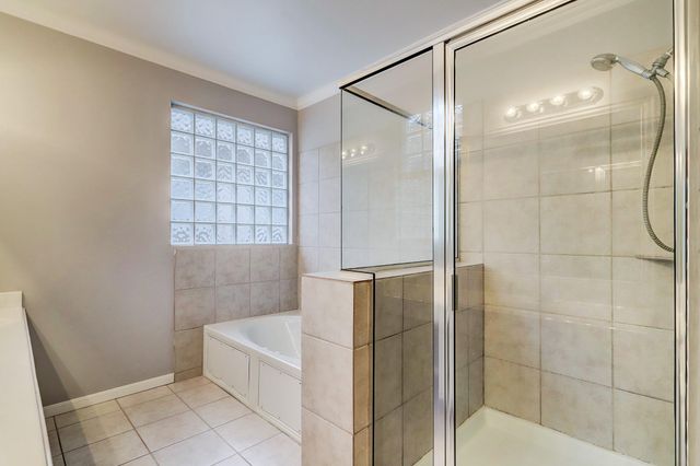 2211 Roy Street B, Houston, TX 77007