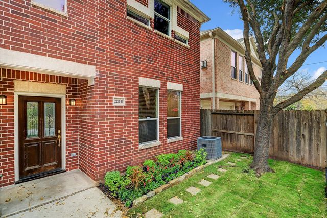 2211 Roy Street B, Houston, TX 77007