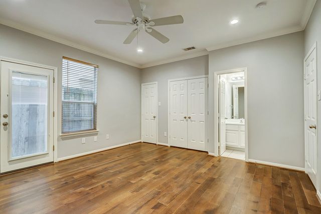 2211 Roy Street B, Houston, TX 77007