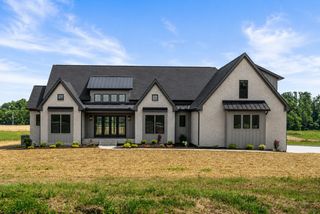 4729 Greer LN, Cross Plains, TN 37049