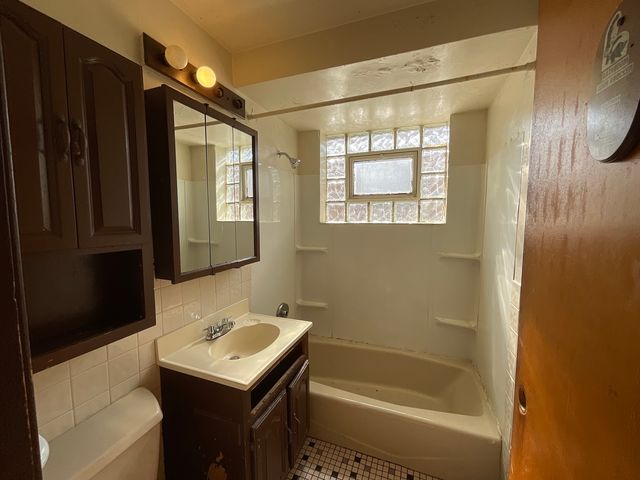 3506 W 78th Street, Chicago, IL 60652
