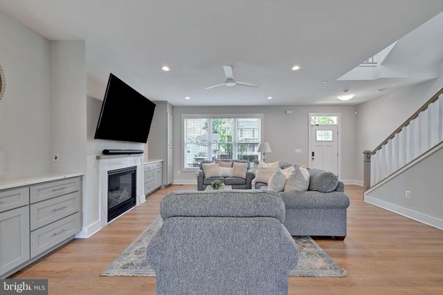 1205 HAWTHORNE ST, Shady Side, MD 20764