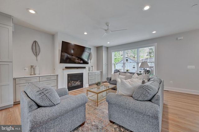 1205 HAWTHORNE ST, Shady Side, MD 20764