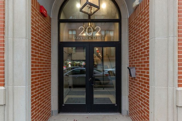 202 Maverick St 301, Boston, MA 02128