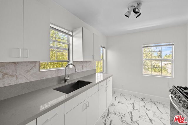 2528 Military Avenue, Los Angeles, CA 90064
