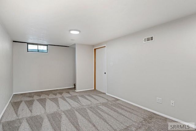 1675 S Higbee Avenue, Idaho Falls, ID 83404