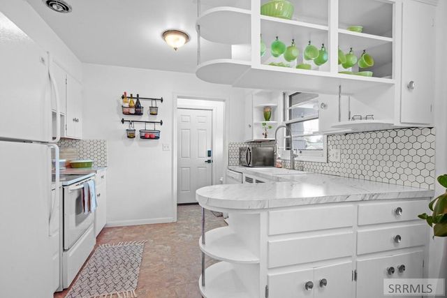 1675 S Higbee Avenue, Idaho Falls, ID 83404